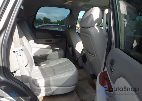 2008 Chevrolet Tahoe C1500 z USA, uszkodzony, nr VIN 1GNFC13098R177454